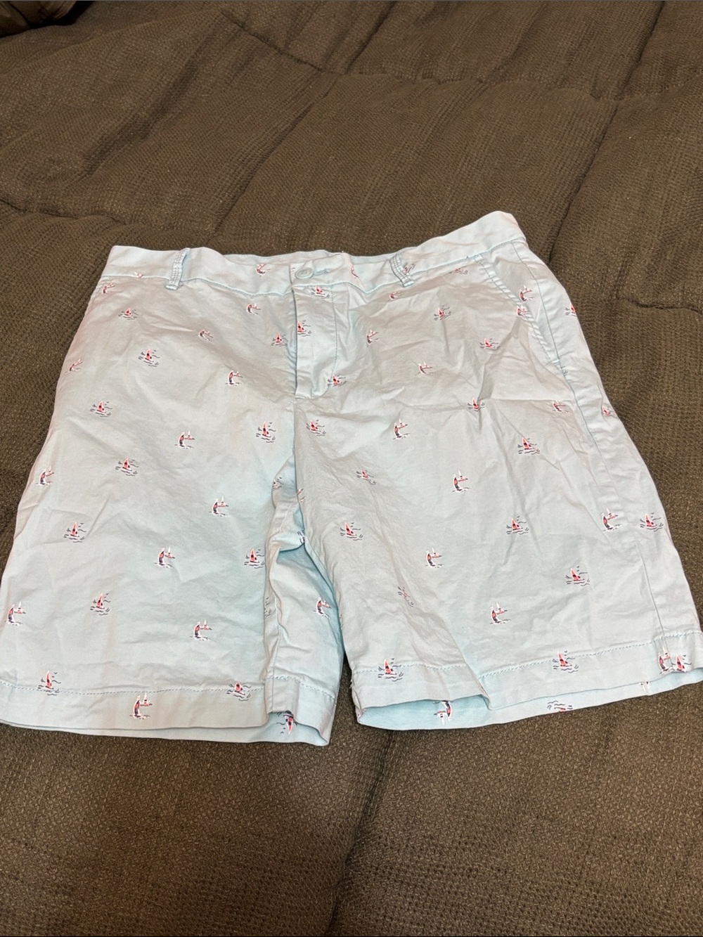 Izod Light blue sailboat shorts 30x32